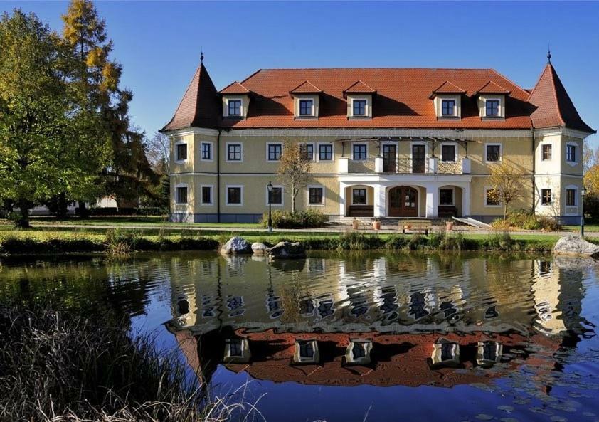 Almtalhotel Appartements In Pettenbach Εξωτερικό φωτογραφία
